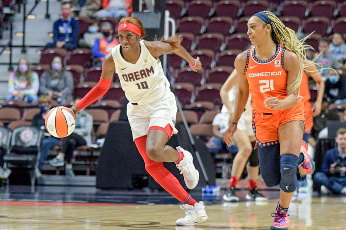 Rhyne Howard dribbles the ball for the Atlanta Dream
